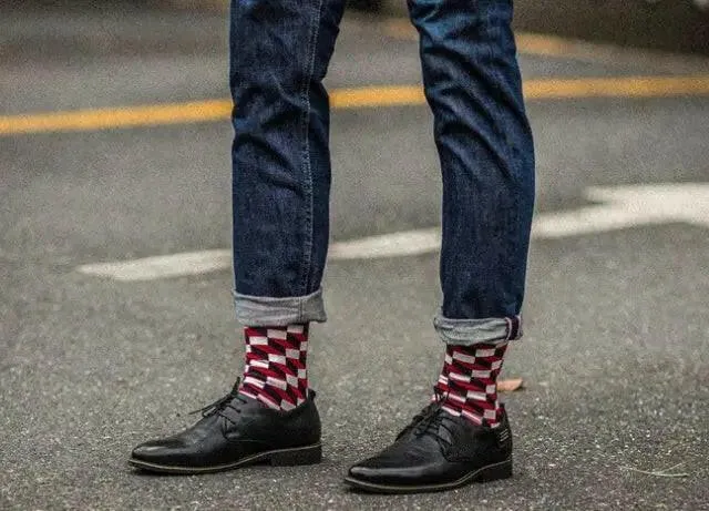 New Stylish Plaid Socks For Men