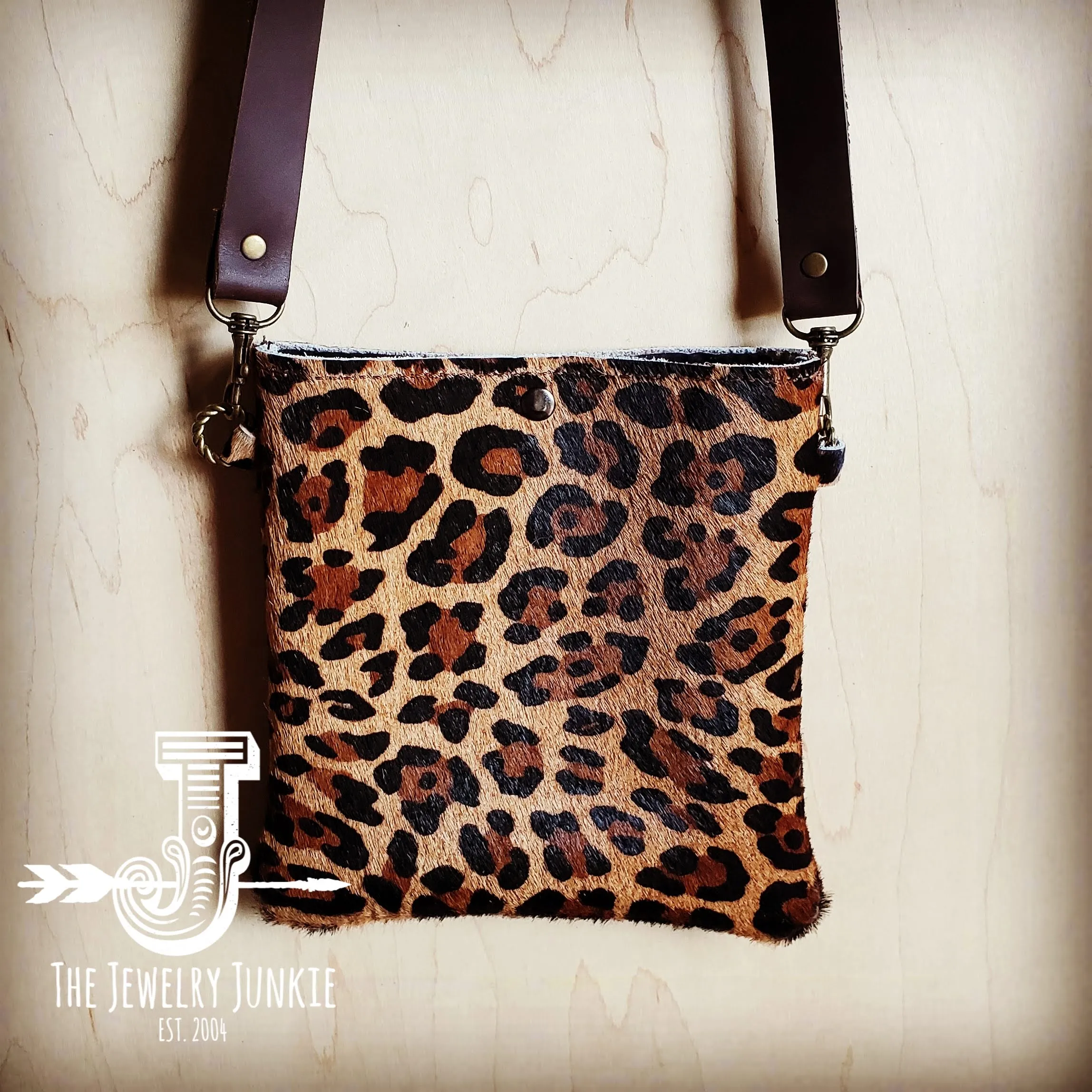 **Small Crossbody Handbag w/ Hair-on-Hide Leopard Leather 504d