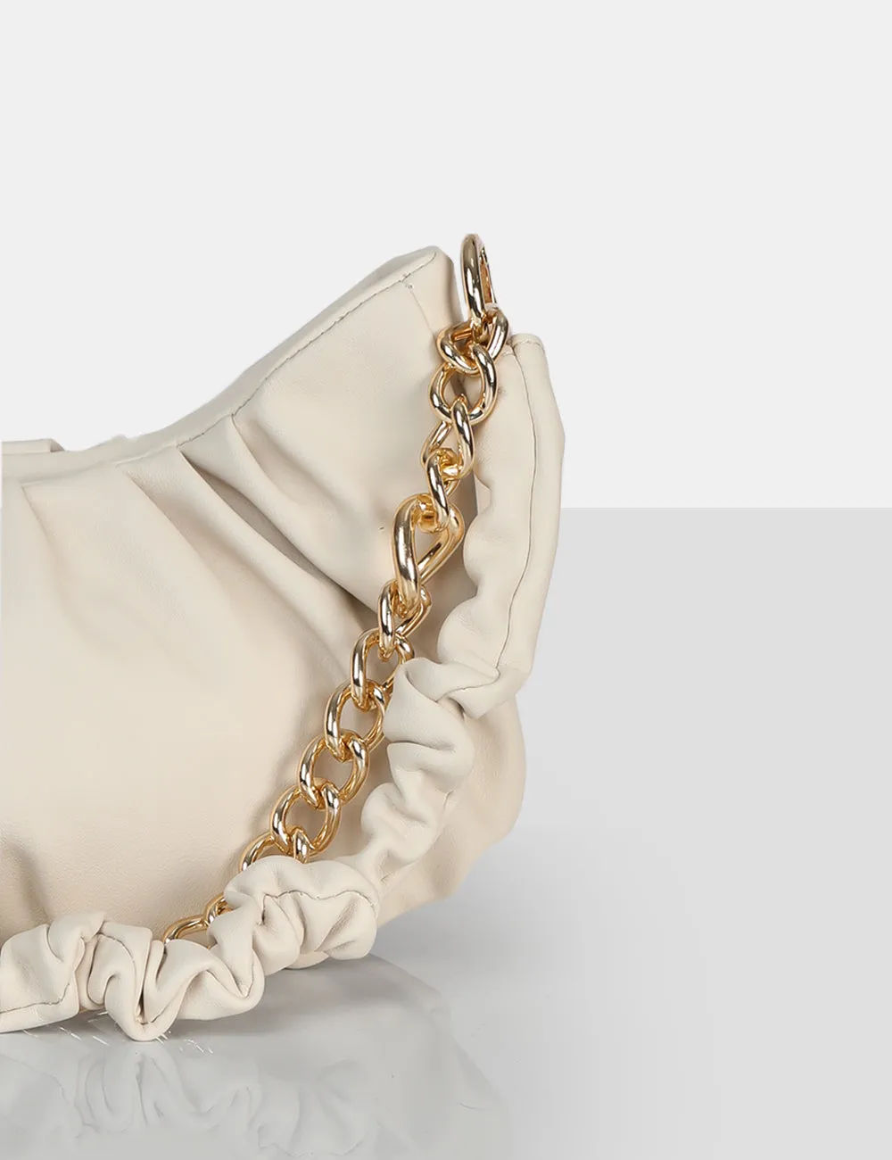 The Livy Ecru Grain Pu Chain Shoulder Bag